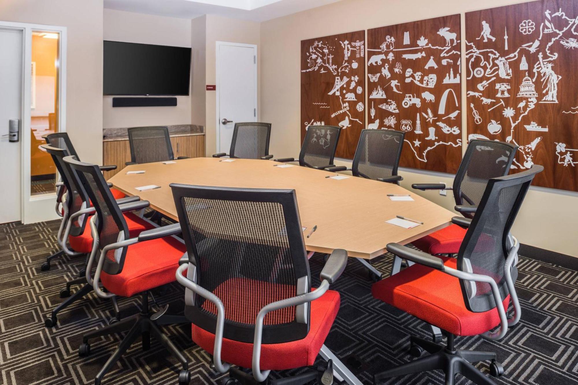Towneplace Suites By Marriott New Hartford Экстерьер фото