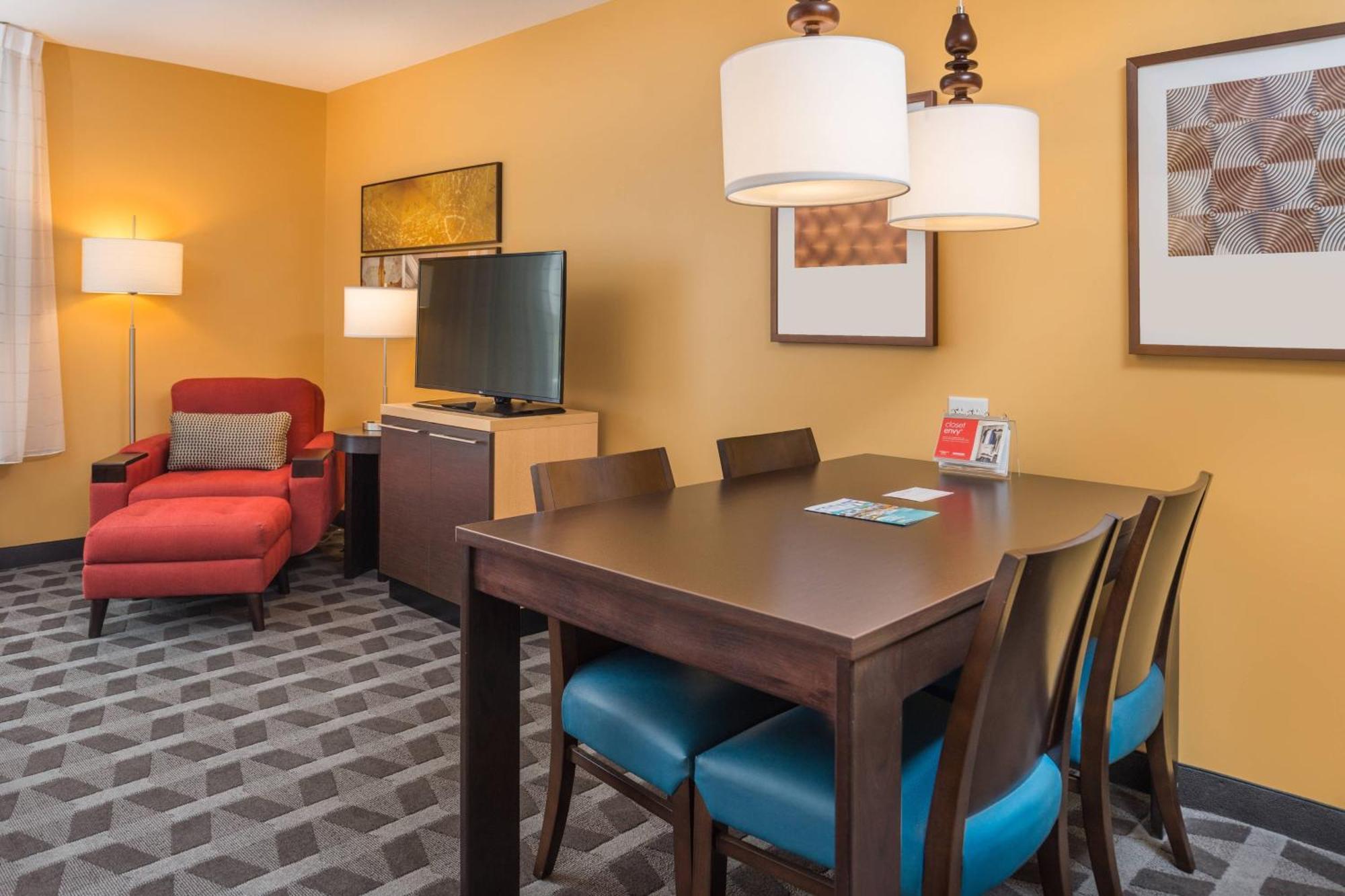 Towneplace Suites By Marriott New Hartford Экстерьер фото