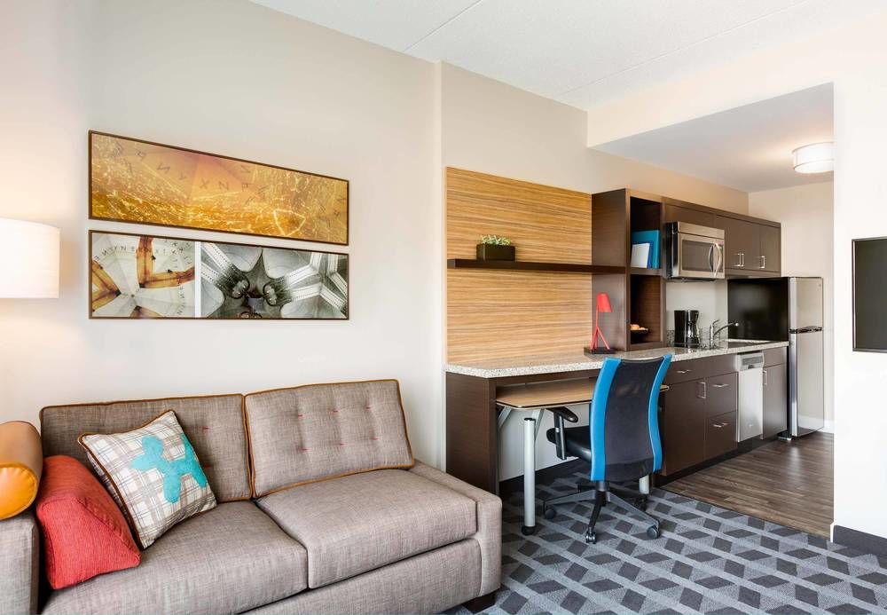 Towneplace Suites By Marriott New Hartford Экстерьер фото