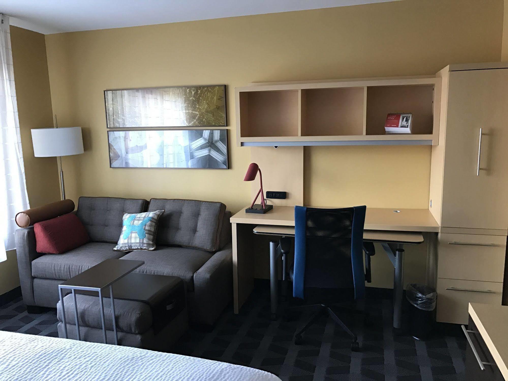 Towneplace Suites By Marriott New Hartford Экстерьер фото